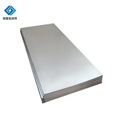 Berapakah daktilitas pelat titanium?